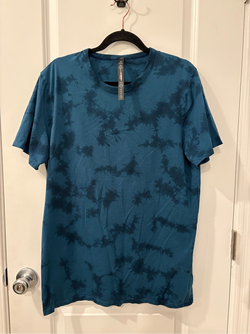 lululemon athletica Teal and Dark Teal Tie-Dye Crew Neck T-Shirt